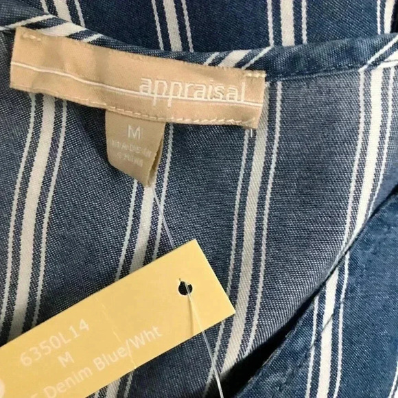 APPRAISAL Bell Sleeve Striped Blue Chambray Top NWT SMALL - Picture 11 of 12